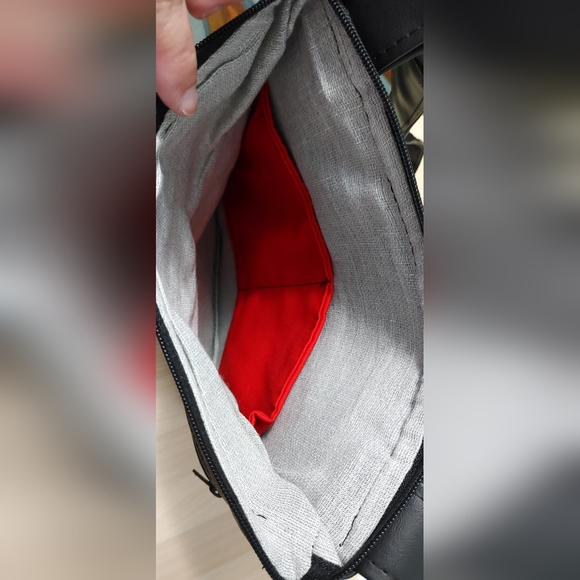 Echoes in the Attic Cross Body Bag NWT - Picture 5 of 7